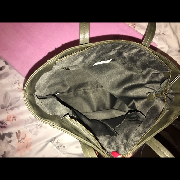 Universal Thread  Shoulder Bag - Picture 2 of 4